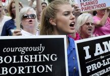 Le retour du débat sur l’avortement aux Etats-unis inquiète le Canada