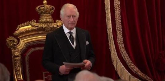 Charles III officiellement proclamé roi par le conseil d’accession