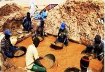 Kédougou : Des malfaiteurs débarquent chez un orpailleur, emportent son or et ses 4 millions de francs CFA