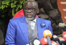 Critiqué de tous bords : cheikh Yérim Seck revient sur son ouvrage