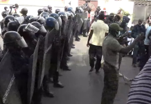 Kolda : Le cortège d’Ousmane Sonko stoppé par des tirs de gaz lacrymogènes