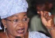 Aïda Mbodj à Barth: «un membre de Yewwi Askan Wi ne peut pas soutenir le dialogue»