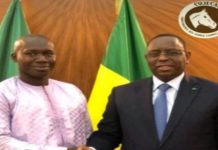 Chronique : Mon œil sur le parasitisme politique, le New deal !