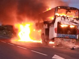 Bus Tata incendié à Yarakh: Le conducteur raconte la scène