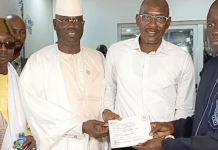 Présidentielle 2024 : Cheikh Abdou Bara Dolly a déposé sa caution de 30 millions de francs CFA à la CDC