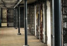 Poursuivie pour actes et manœuvres de nature à troubler l’ordre public: «Yayou Serigne Saliou» de l’ex pastef reste en prison