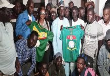 En déficit financier: l’Union nationale des carreleurs demande un soutien au ministre de la microfinance