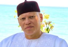 Karim Wade : « je prie pour qu’Ousmane Sonko recouvre rapidement la liberté…»