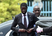 Première visite hors Afrique: le Président Diomaye a quitté Dakar pour Paris