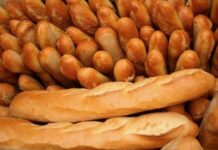 Contraints de respecter le prix de la baguette fixé à 150 f: les boulangers craignent pour leur survie