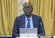 Propos de Badara Gadiaga: le ministre porte parole du gouvernement, Moustapha Ndieck SARRE condamne avec la dernière énergie
