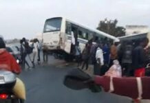 Transport urbain à Dakar : Cohabitation entre Transports en Commun et Jakartamen